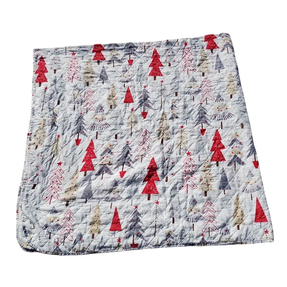 RT‎ Designer's Collection Christmas Tree Blanket 82x82 Red Gray Holiday Decor